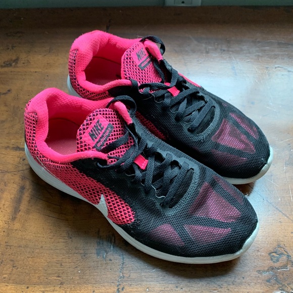 Sneakers - Picture 3 of 9